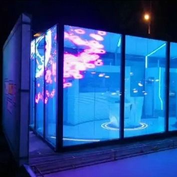 Высокопрозрачный светодиодный кристаллический пленковый дисплей. Яркие цвета и широкий угол обзора.